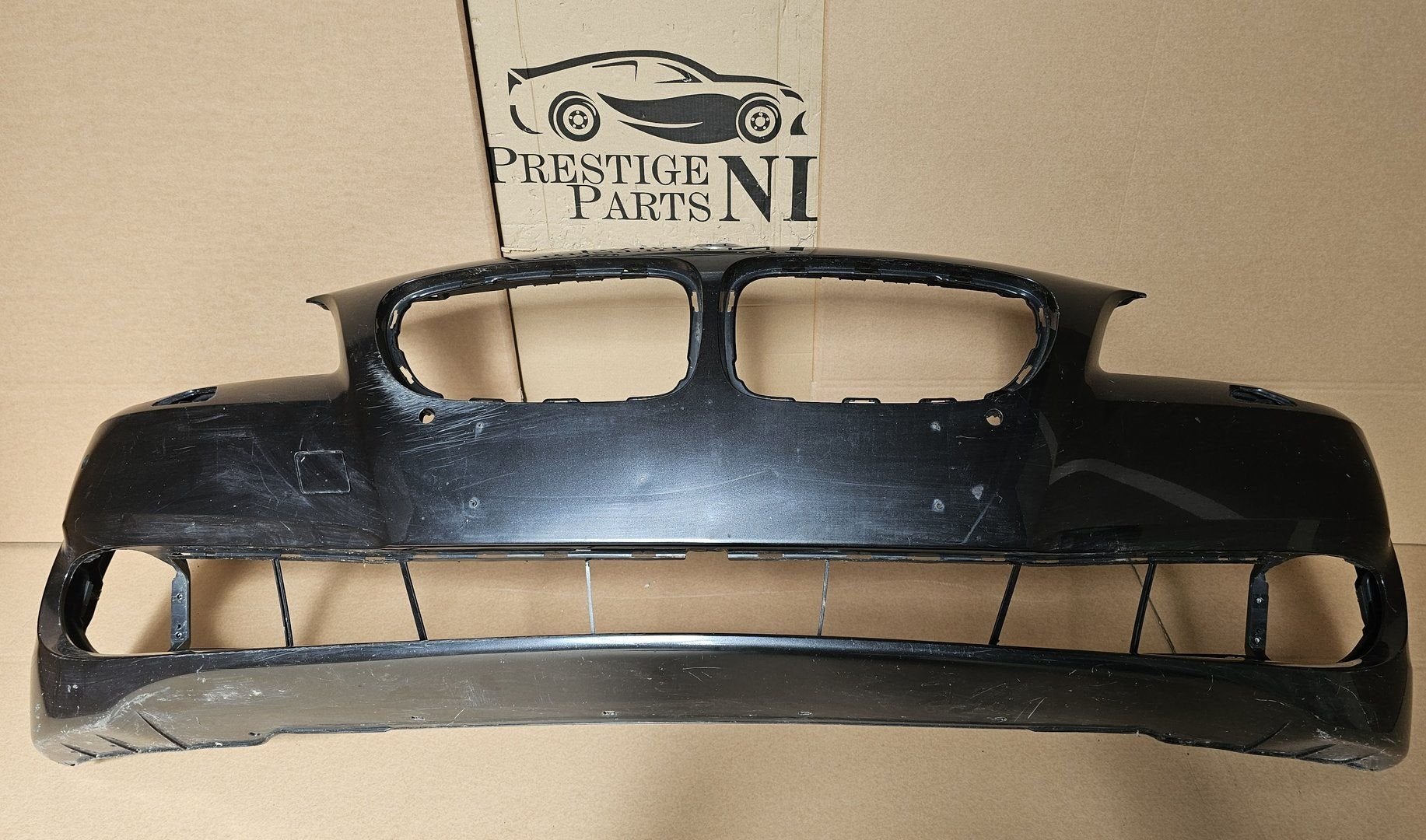 Voorbumper BMW 5 Serie F10 F11 KLS ORGINEEL BUMPER 2009-2014, Gebruikt, -, Voor, Ophalen of Verzenden