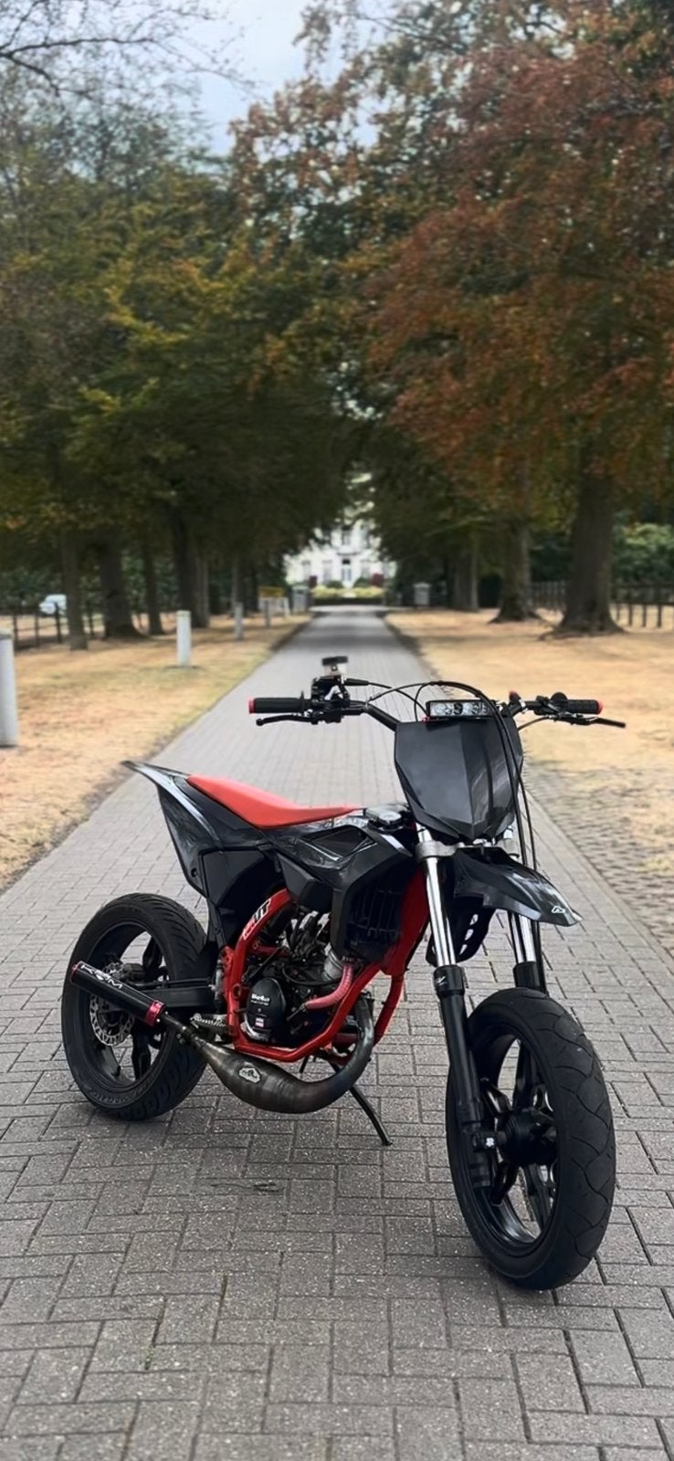 beta rr 50, Fietsen en Brommers, Brommers | Crossbrommers, Overige merken, 6 versnellingen, Ophalen of Verzenden, Zo goed als nieuw