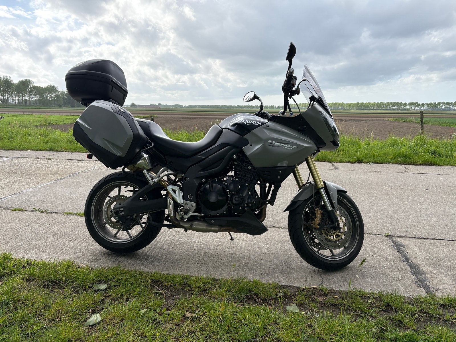 Triumph Tiger 1050, Motoren, Handvatverwarming, Motorrijbewijs A, Gebruikt, 3 cilinders