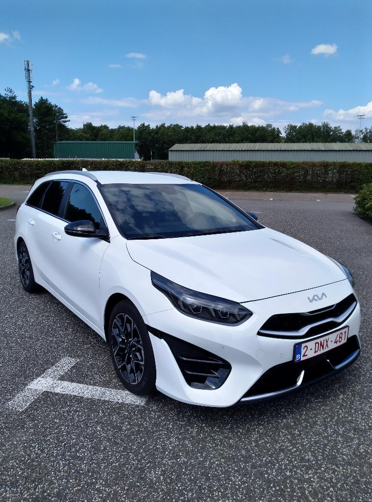 KIA CEED SW GT-LINE AUTOMAAT FULL OPTION, Auto's, Kia, Particulier, (Pro) Cee d, ABS, Achteruitrijcamera, Adaptive Cruise Control