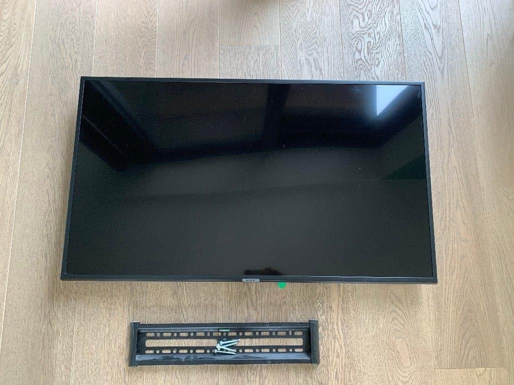 Samsung 43'' + ophangbeugel Neomount, Ophalen, Samsung, 40 tot 60 cm, 4k (UHD)