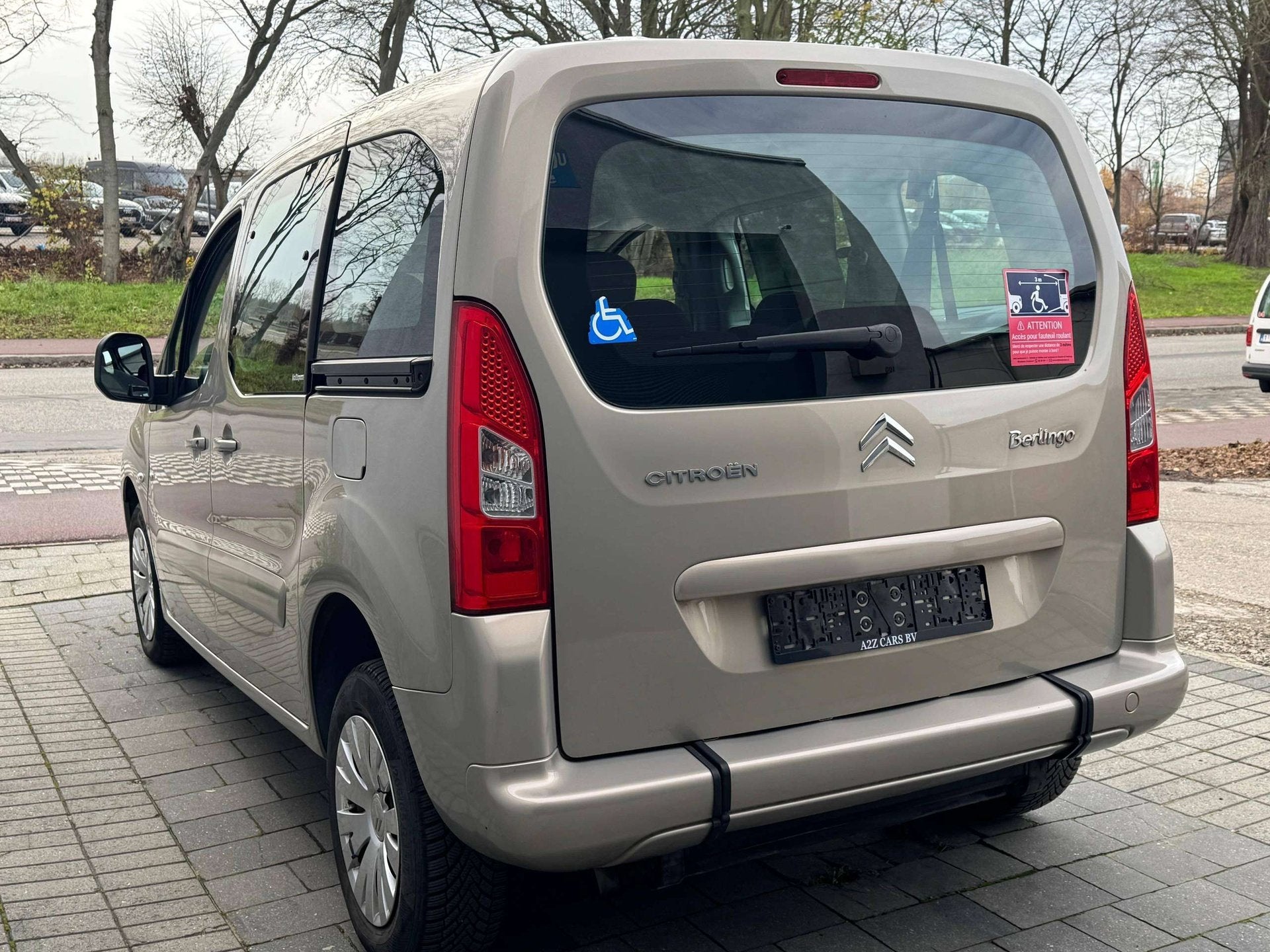 Citroen Berlingo Berlingo 1.6 HDi Multispace TPMR PMR rolsto, Autos, 90 ch, Beige, Entreprise, Boîte manuelle