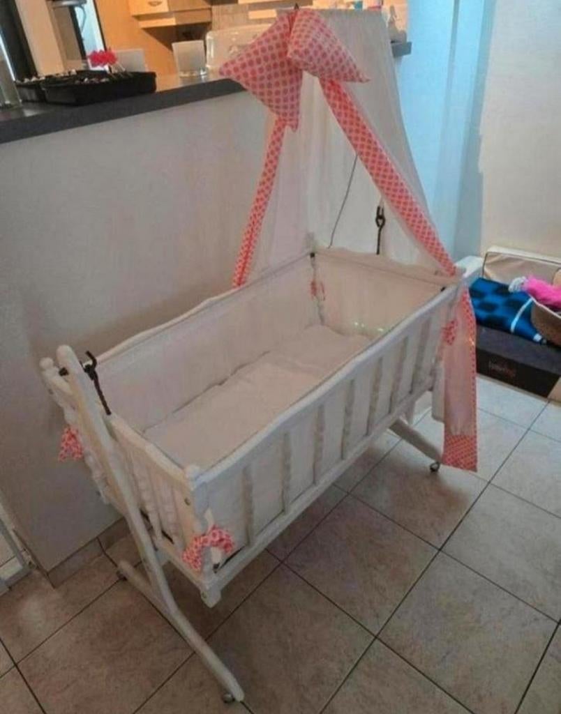 Als splinternieuwe Retro Baby Wieg
Slaap Bedje met hemel, Kinderen en Baby's, Ophalen of Verzenden, Matras