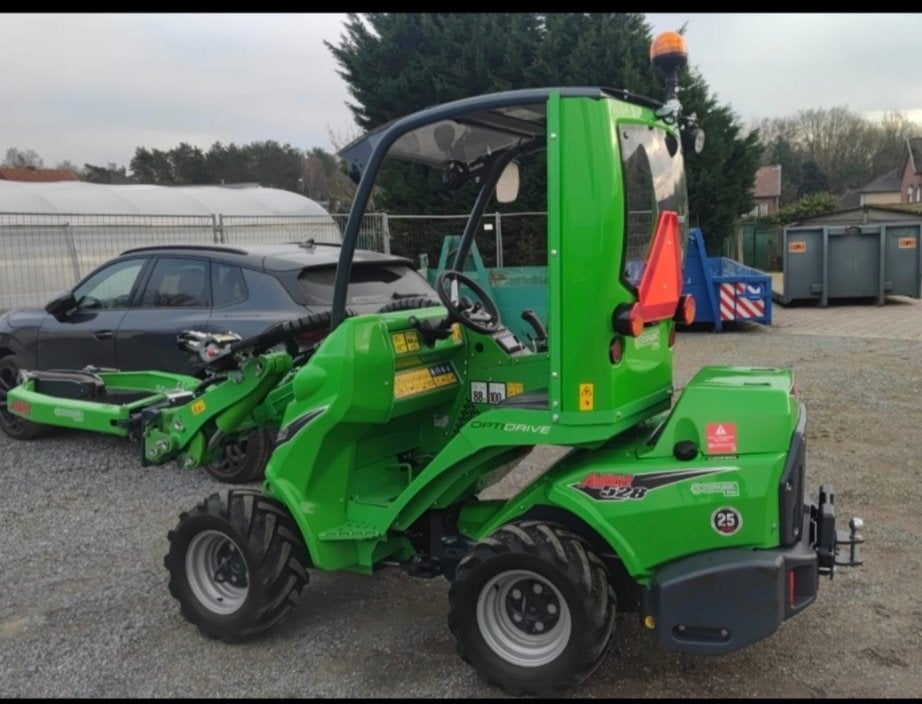 Avant kniklader 528tdl, Ophalen