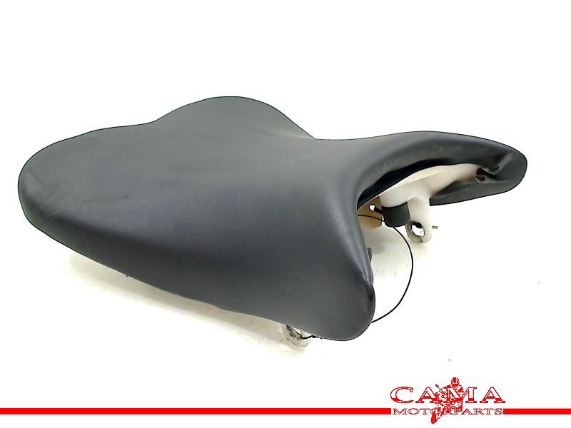 BUDDYSEAT VOOR Suzuki GSX R 750 2006-2007 (GSXR750 K6 / K7), Motoren, Dhr. S. di Majo, Gebruikt, Info@cama-motorparts.nl, P.J. Troelstraweg 8 8
3144 CX  MAASSLUIS, NL