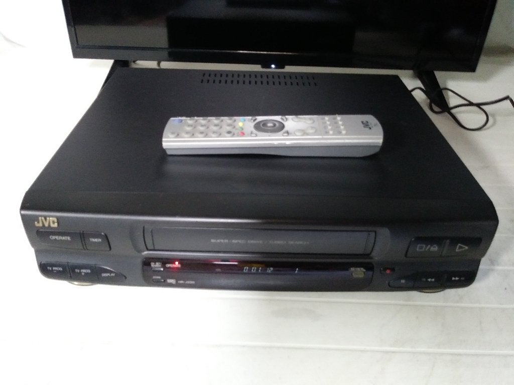 Enregistreur vidéo JVC HR-J220 avec télécommande, Enlèvement ou Envoi, Reconditionné, Lecteur ou enregistreur VHS