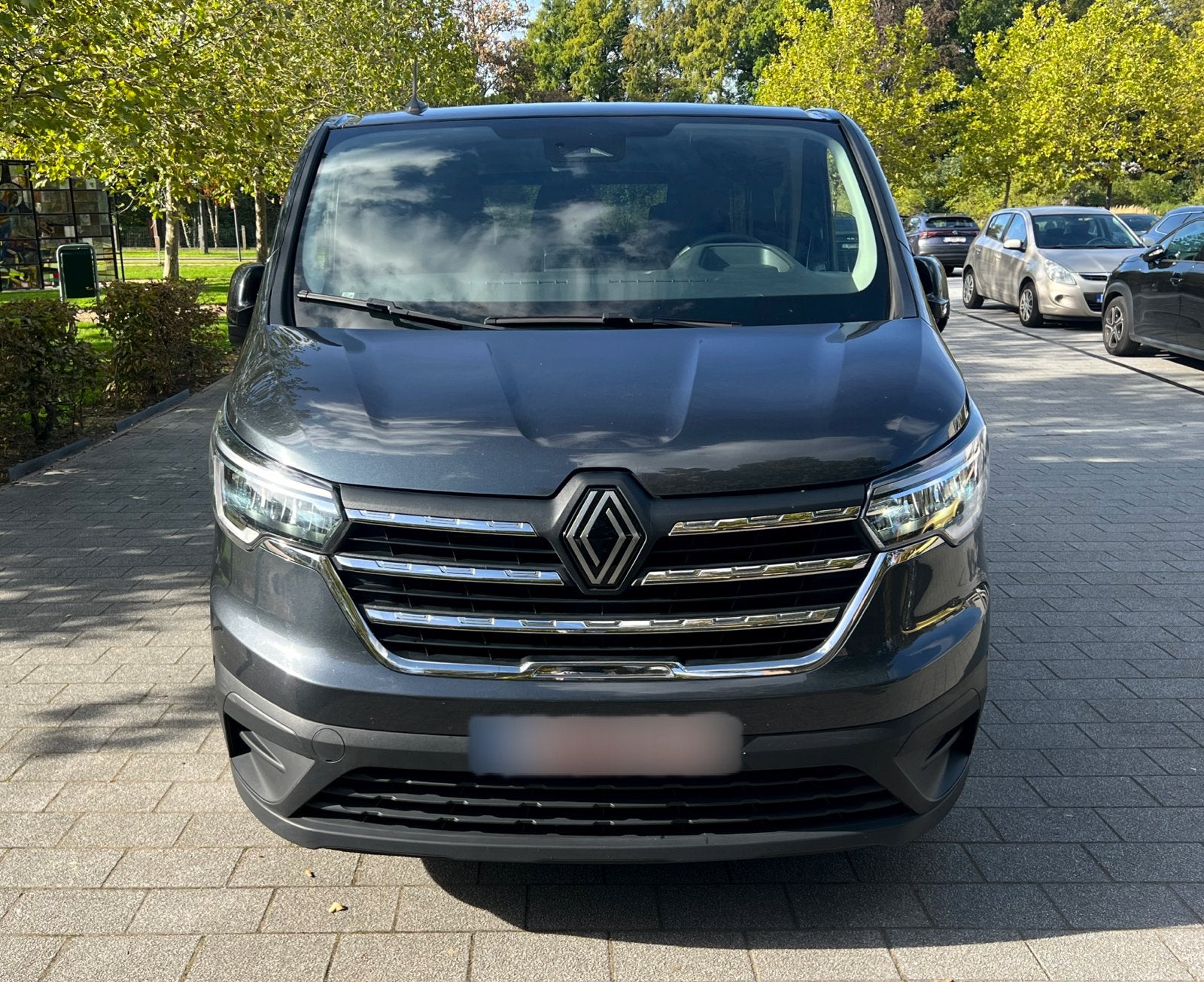 Renault Trafic 1Ste Eigenaar Automaat 9PL/ Gekeurd, Auto's, Automaat, 4 deurs, 4 cilinders, 9 zetels