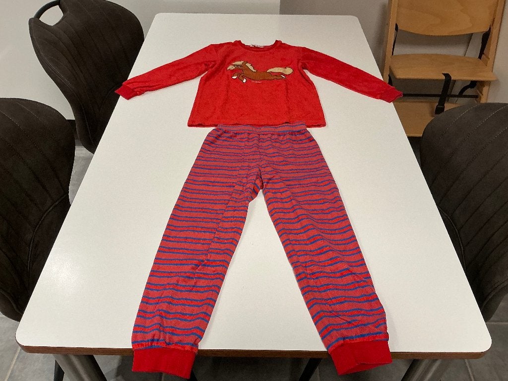 Pyjama Woody met lange mouwen en broek maat 116, Kinderen en Baby's, Nacht- of Onderkleding, Gebruikt, Ophalen of Verzenden, Jongen