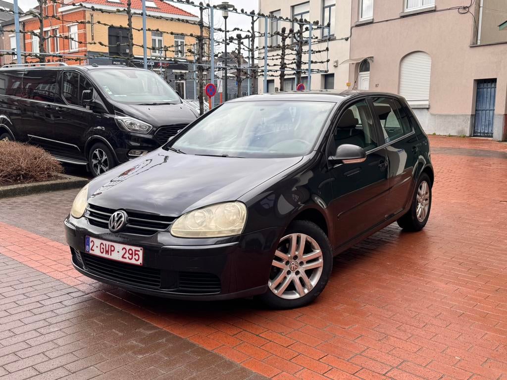 Volkswagen Golf 5 1.4 Essence, Autos, Volkswagen, Entreprise, Golf, Essence, Entretenue par le concessionnaire, Carnet d'entretien