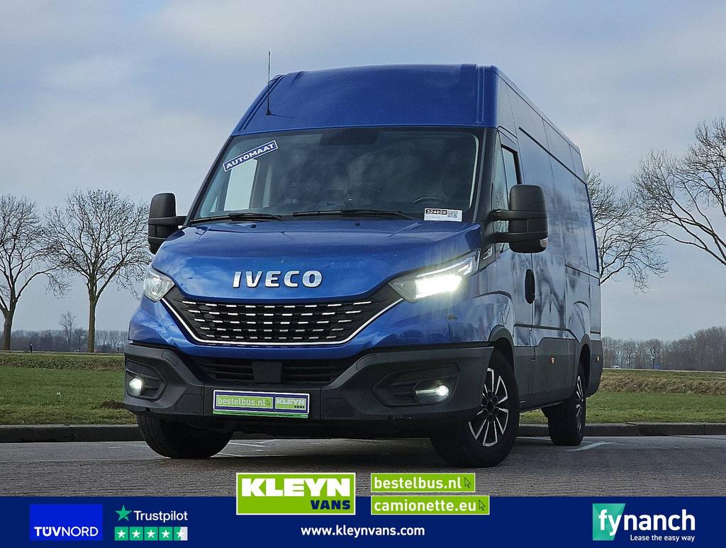 Iveco DAILY 35S18 3.0ltr Automaat 180P, Auto's, Automaat, Iveco, Blauw, Bedrijf