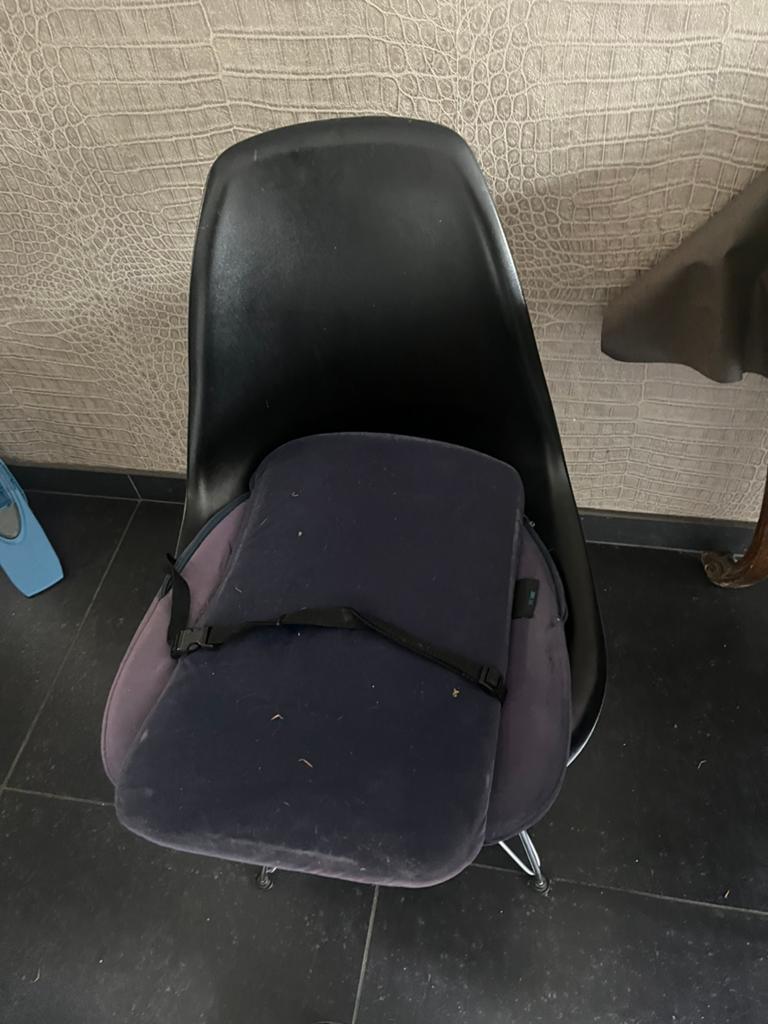 Rugsteun tegen doorzakken rug voor in huis en auto, Ophalen, Gebruikt, Blauw, Bureaustoel