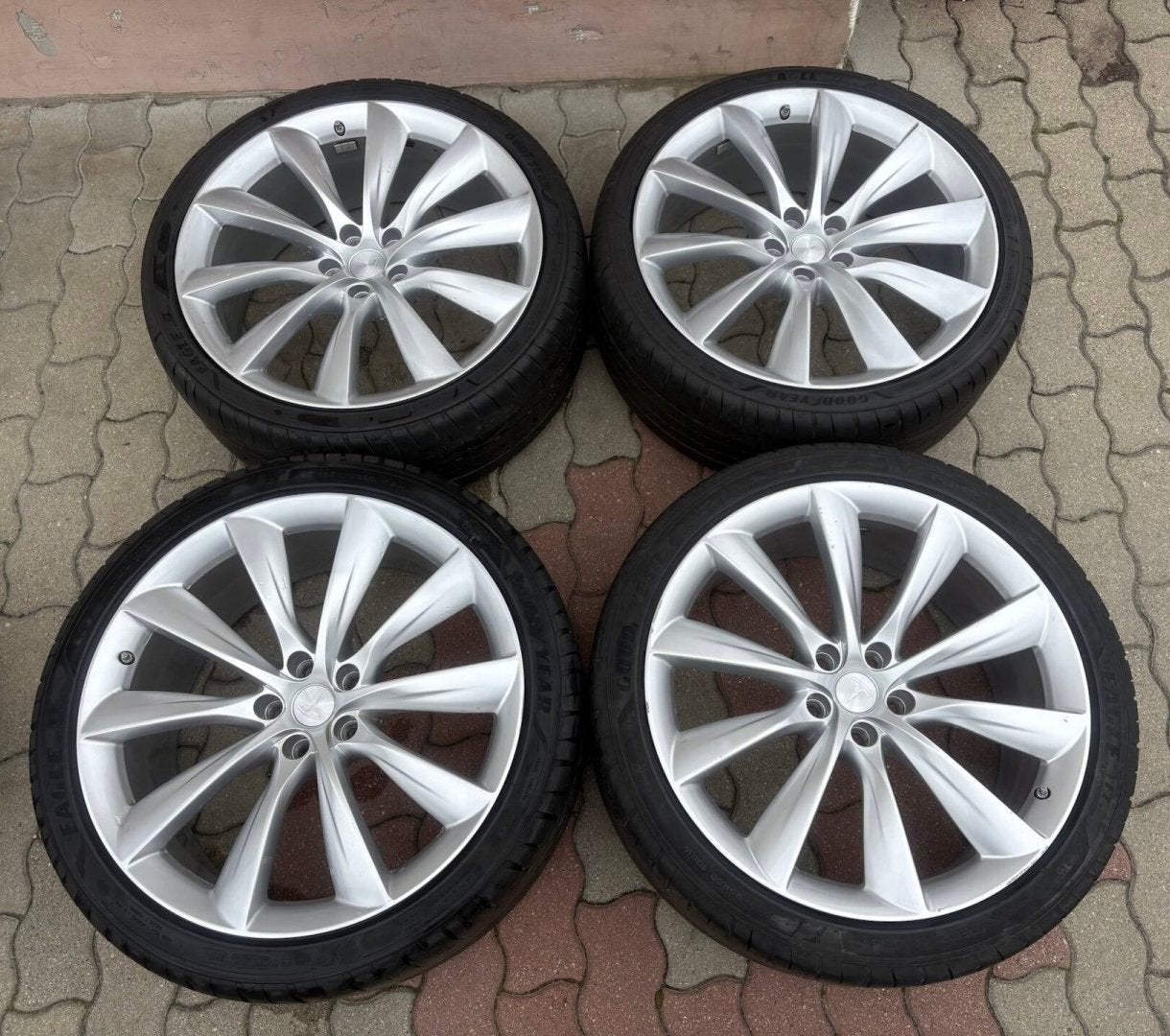 Tesla Model X 22inch Turbine velgen silver, Auto-onderdelen, Ophalen, Zomerbanden, Banden en Velgen
