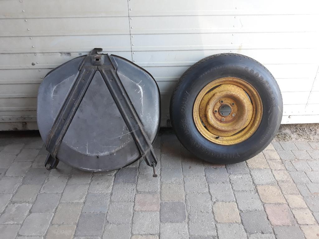 Reservewiel: zeldzame Chevrolet Corvette C3 wiel met kuip, Auto's, Achterwielaandrijving, Overige kleuren, Chevrolet, Handgeschakeld