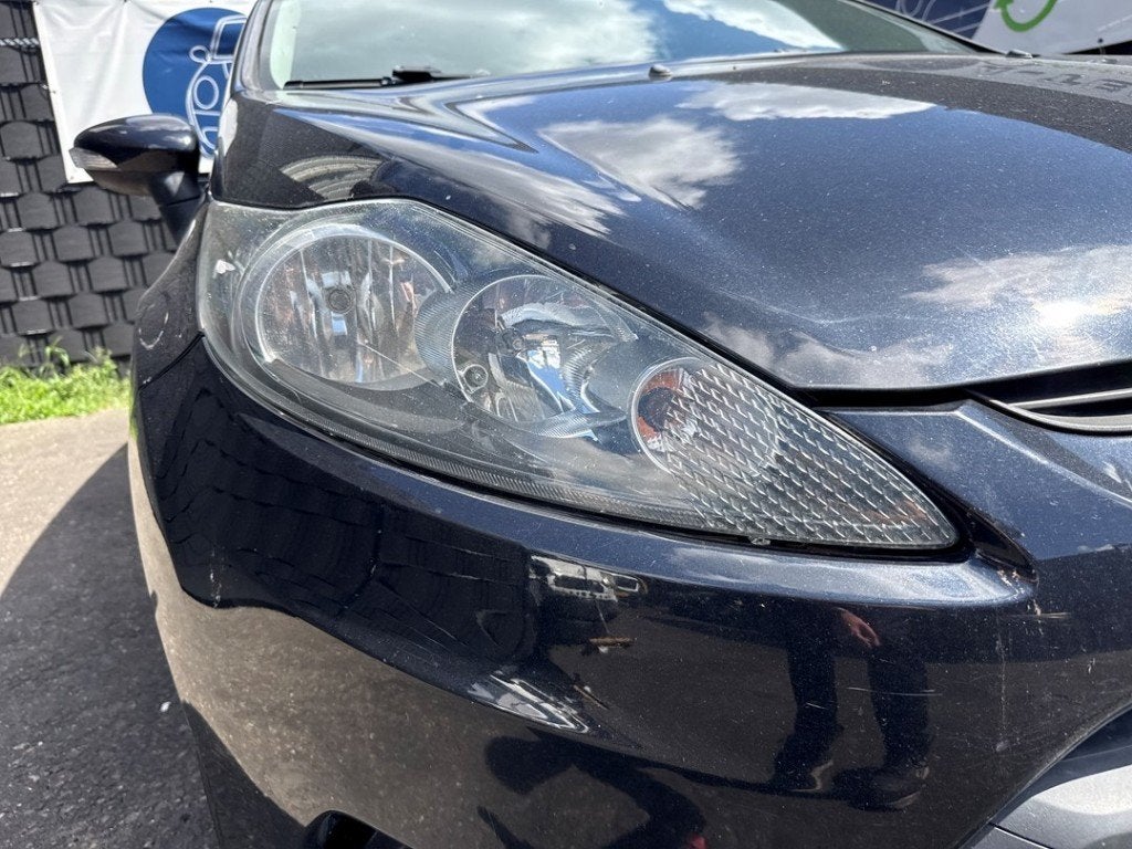KOPLAMP RECHTS Ford Fiesta 6 (JA8) (|1734613|8A6113W029AJ|), Gebruikt, Henry-Ford-Straße  1
50735  Köln, DE, Ford-Werke GmbH, Kunden@ford.com