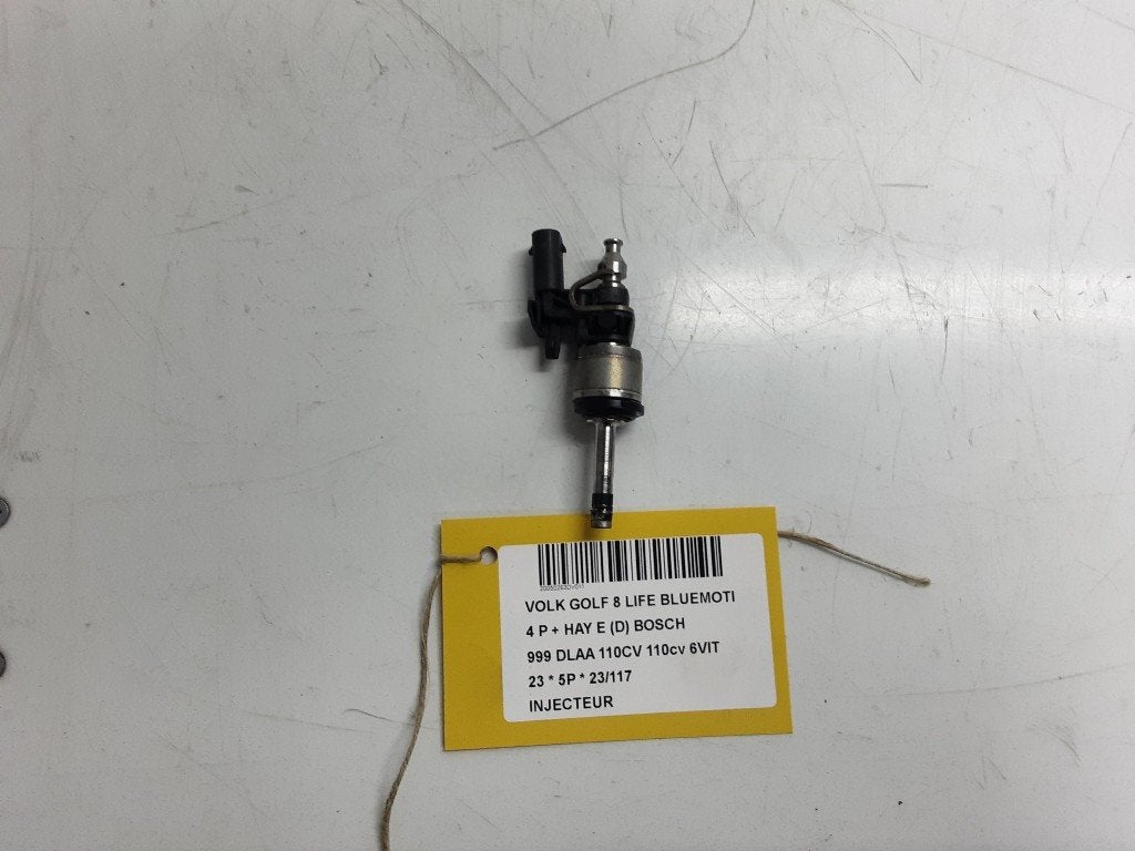 INJECTEUR Volkswagen Golf VIII (CD1) (0261500442), Volkswagen, Volkswagen AG, Utilisé, Kundenbetreuung@volkswagen.de