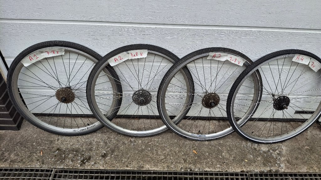 28" Fiets ACHTERWIEL stadsfiets fietswiel goede staat+ recht, Ophalen, Zo goed als nieuw, Wiel, Oxford Sparta Batavus Norta gazelle Granville Sparta cube trek