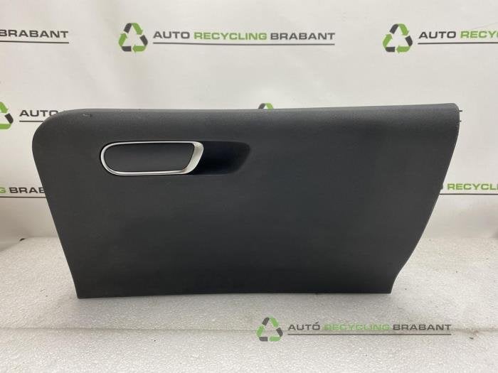 Boîte à gants d'un Citroen DS4, -, 3 mois de garantie, Utilisé, -