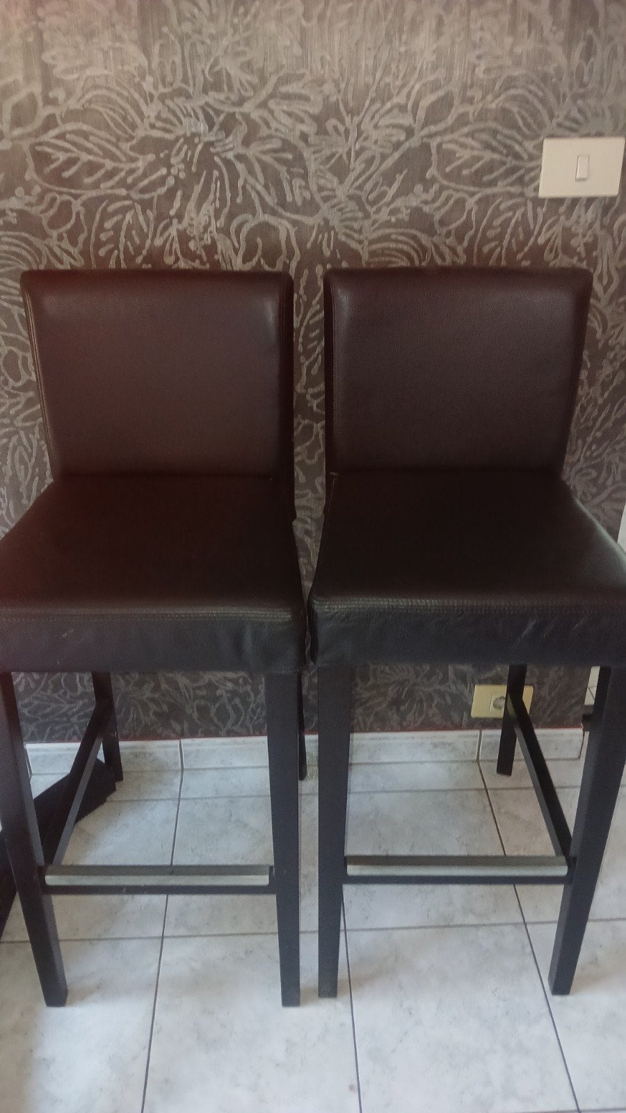 Hoge stoelen hoge stoelen, Ophalen
