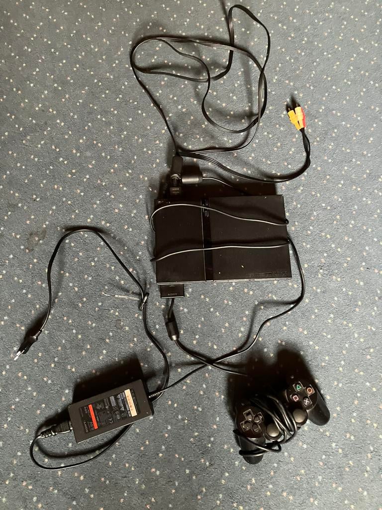 PS2 + controller, Games en Spelcomputers, Spelcomputers | Sony PlayStation 2, Ophalen, Gebruikt, Zwart, Met 1 controller