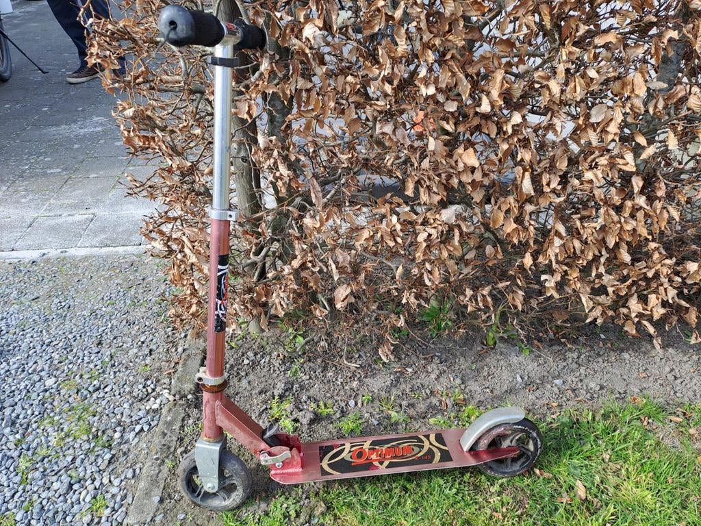 rode step, Fietsen en Brommers, Steps, Ophalen