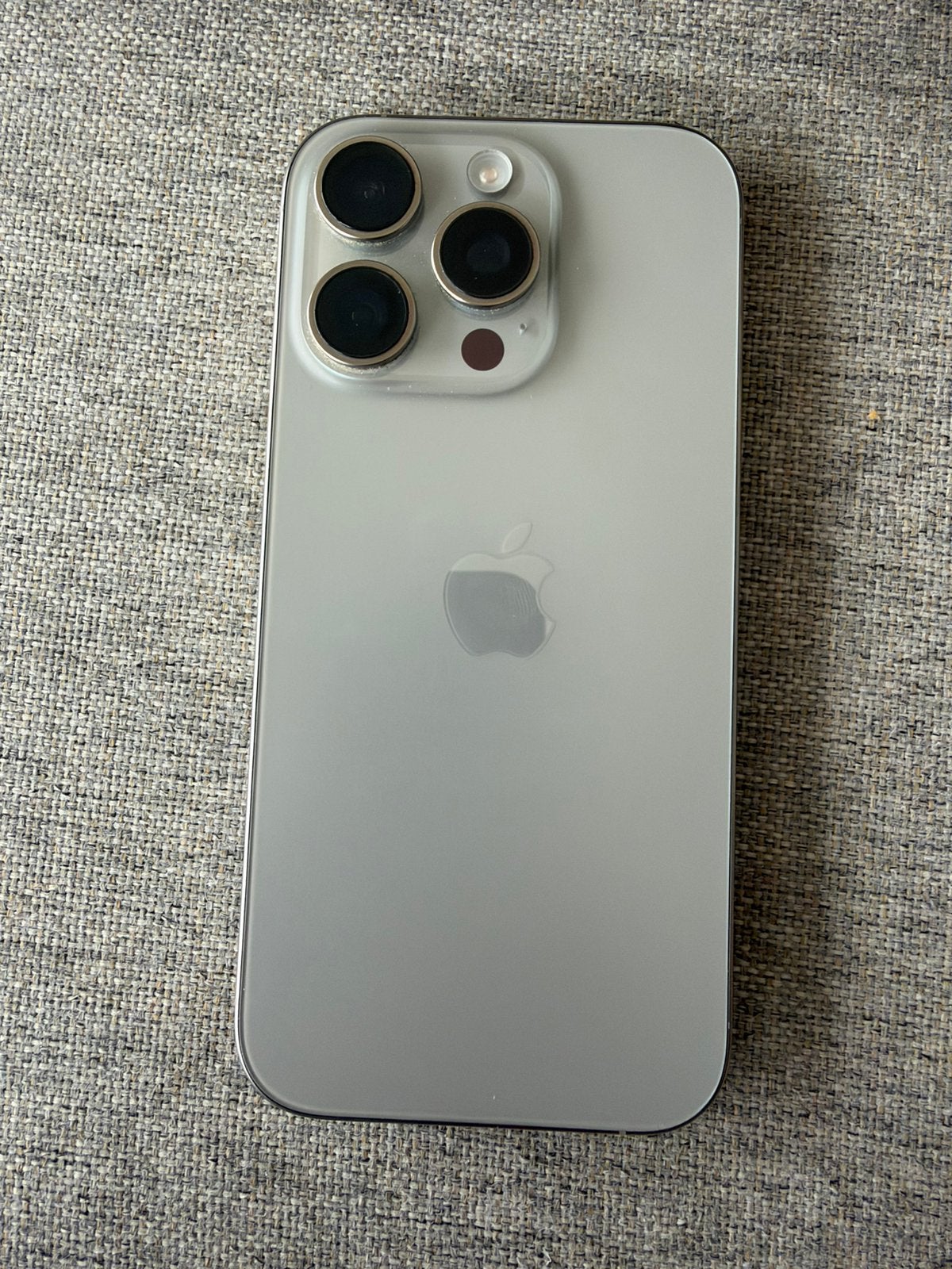 Iphone 16 pro 256 gb titanium, Enlèvement, Comme neuf, 256 GB, IPhone 16