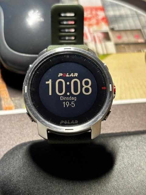 Polar GRIT X, Handtassen en Accessoires, Sporthorloges, Zo goed als nieuw, Groen, Afstand, Calorieverbanding, Conditie, GPS, Hartslag