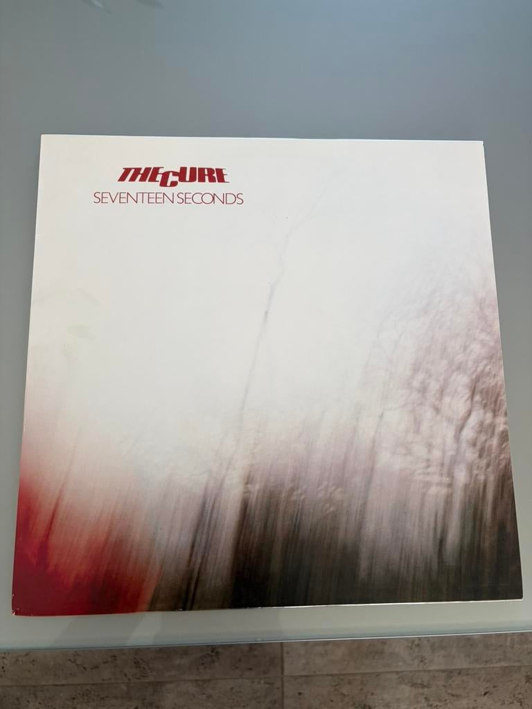 Seventeen seconds van the cure, CD & DVD, Vinyles | Hardrock & Metal, Enlèvement, Comme neuf