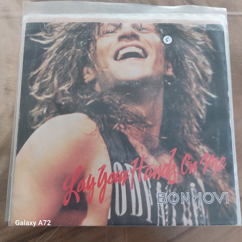bon jovi lay your hands on me, Gebruikt, 7 inch, Ophalen of Verzenden, Rock en Metal