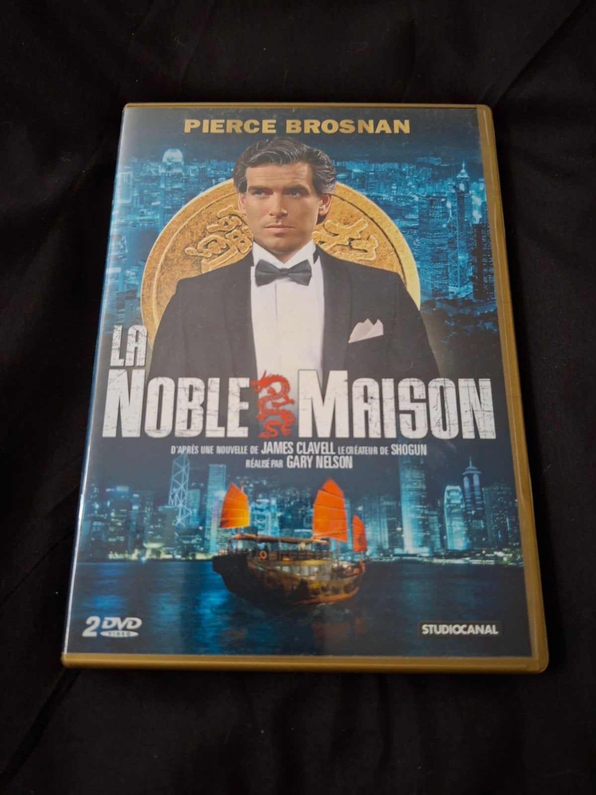 A vendre en coffret dvd l'intégrale la noble maison Pierce B, Autres genres, Comprend un boîtier, Anglais, Enlèvement ou Envoi