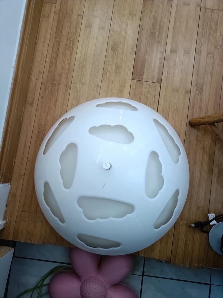 Lampe de plafond pour enfants Ikea, Utilisé