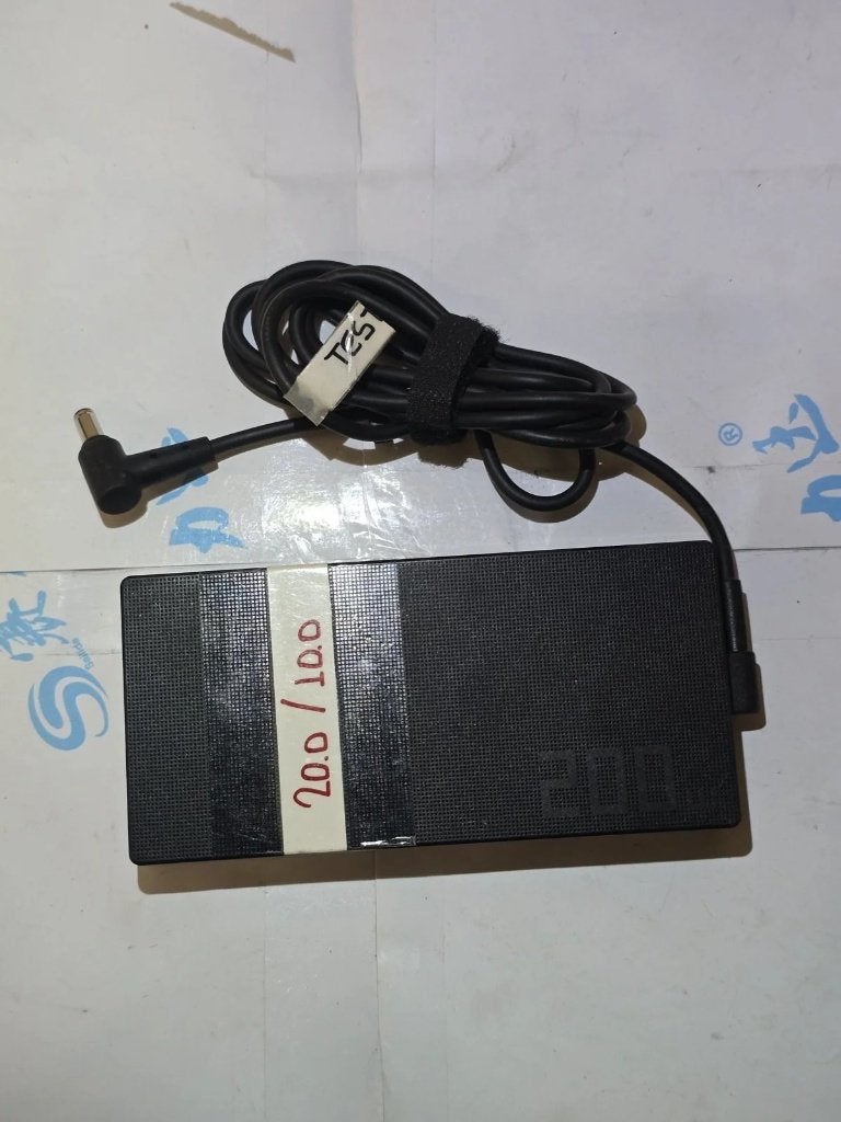Asus 200W laptop oplader ADP-200JB D 20V 10A rechthoekige, Envoi, Comme neuf, Asus