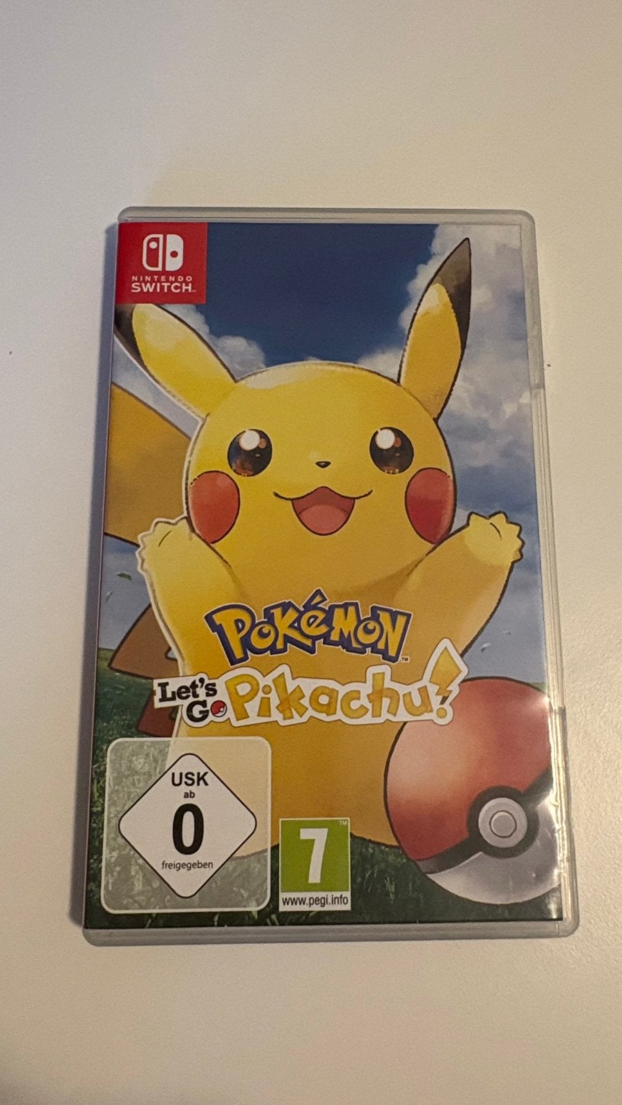 Nintendo Switch: Pokemon Lets Go Pikachu, Neuf, 1 joueur, Aventure et Action, Un ordinateur