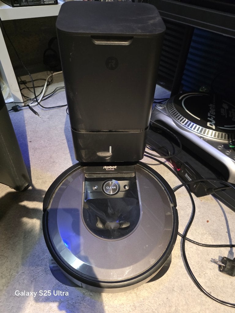 Roomba i7, Elektronische apparatuur, Stofzuigers, Ophalen, Gebruikt, Robotstofzuiger