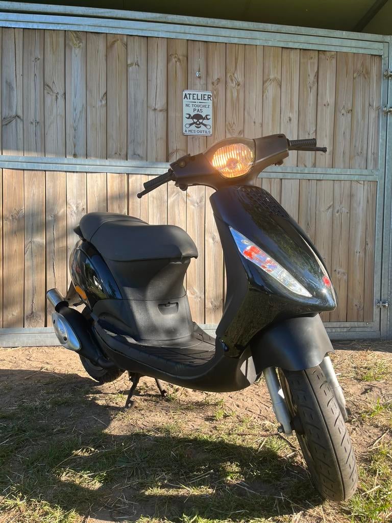 Piaggio zip 2t 50cc (b-klasse), Fietsen en Brommers, Scooters | Piaggio, Ophalen, Zo goed als nieuw, Zip