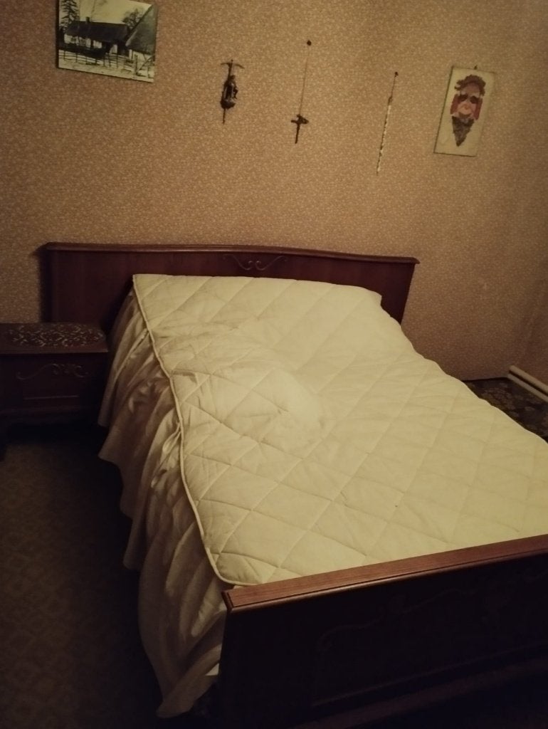 Samenhorend bed en kleerkast, Ophalen, Gebruikt, Tweepersoons