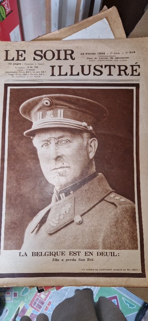 Lot de soirs illustrés  à la une dernière guerre, Enlèvement ou Envoi, Deuxième Guerre mondiale, Utilisé, Armée de terre