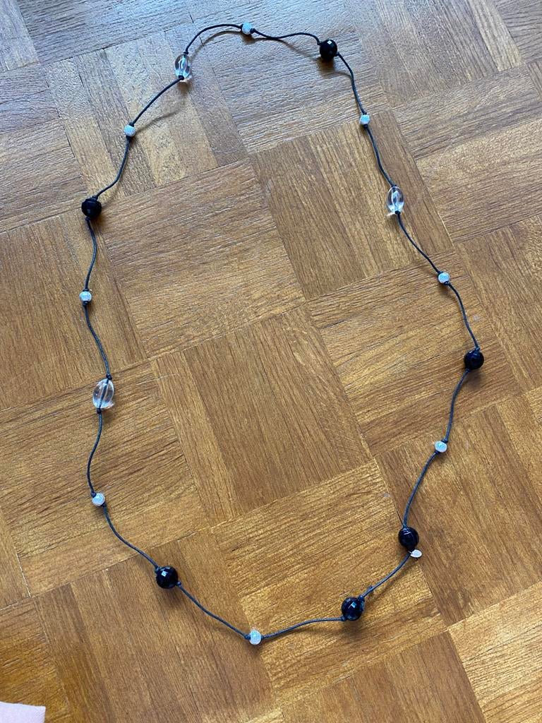Long collier noir, Handtassen en Accessoires, Kettingen, Ophalen of Verzenden, Nieuw, Zwart, Kunststof