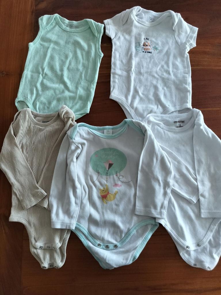 Lot 5 bodies bébé 12-18 mois Disney + Orchestra, Enlèvement, Comme neuf, Taille 80