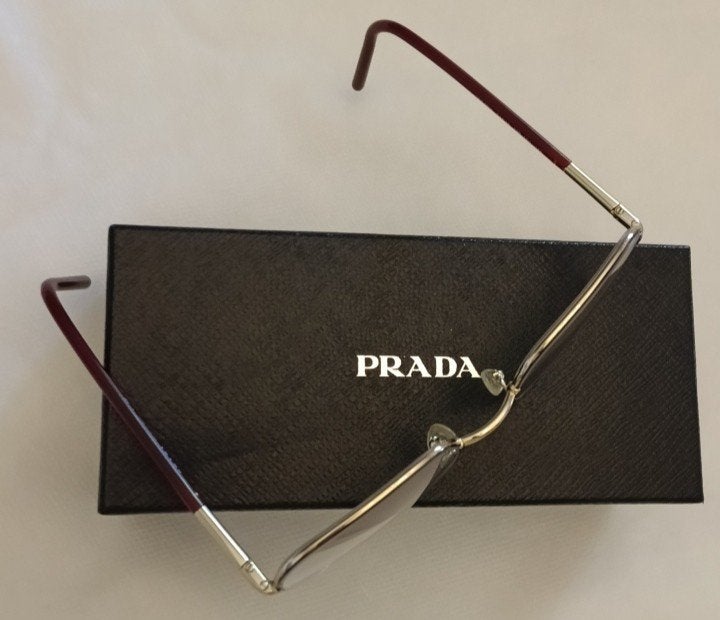 Lunettes de vue de luxe PRADA. Pas de contrefaçon, et en trè, Enlèvement, Comme neuf, Lunettes, Prada