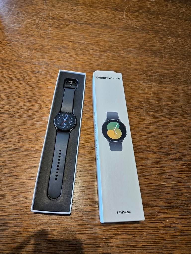 Samsung galaxy watch 5 40mm, Bijoux, Sacs & Beauté, Montres de sport, Enlèvement ou Envoi