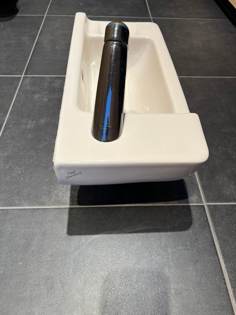 Lavabo met kraan, Doe-het-zelf en Bouw, Sanitair, Ophalen, Gebruikt, Kraan
