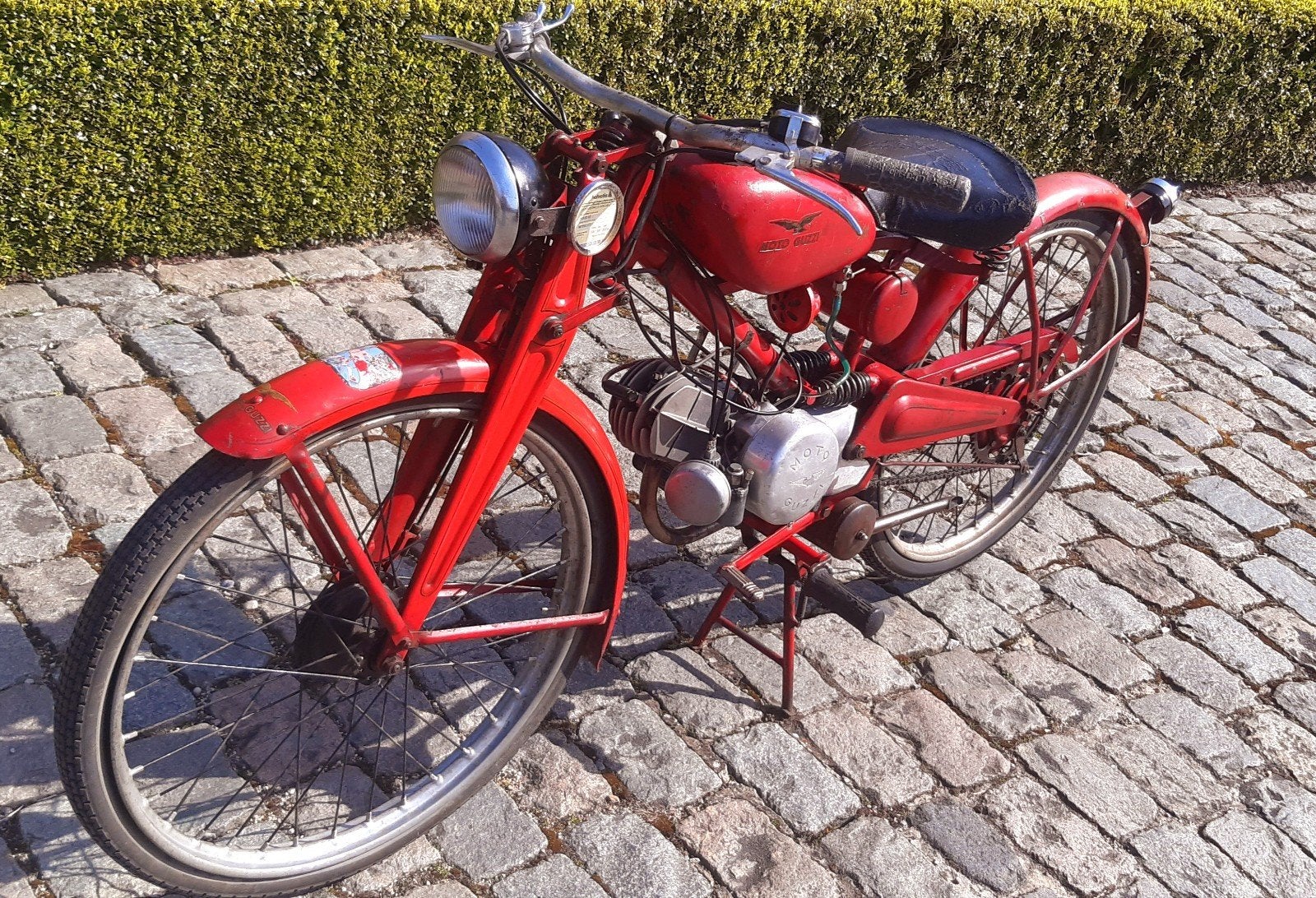 Moto Guzzi Guzzino + emaille bord, 2 T pomp.., 65 cc, 3 versnellingen, Ophalen, Overige merken