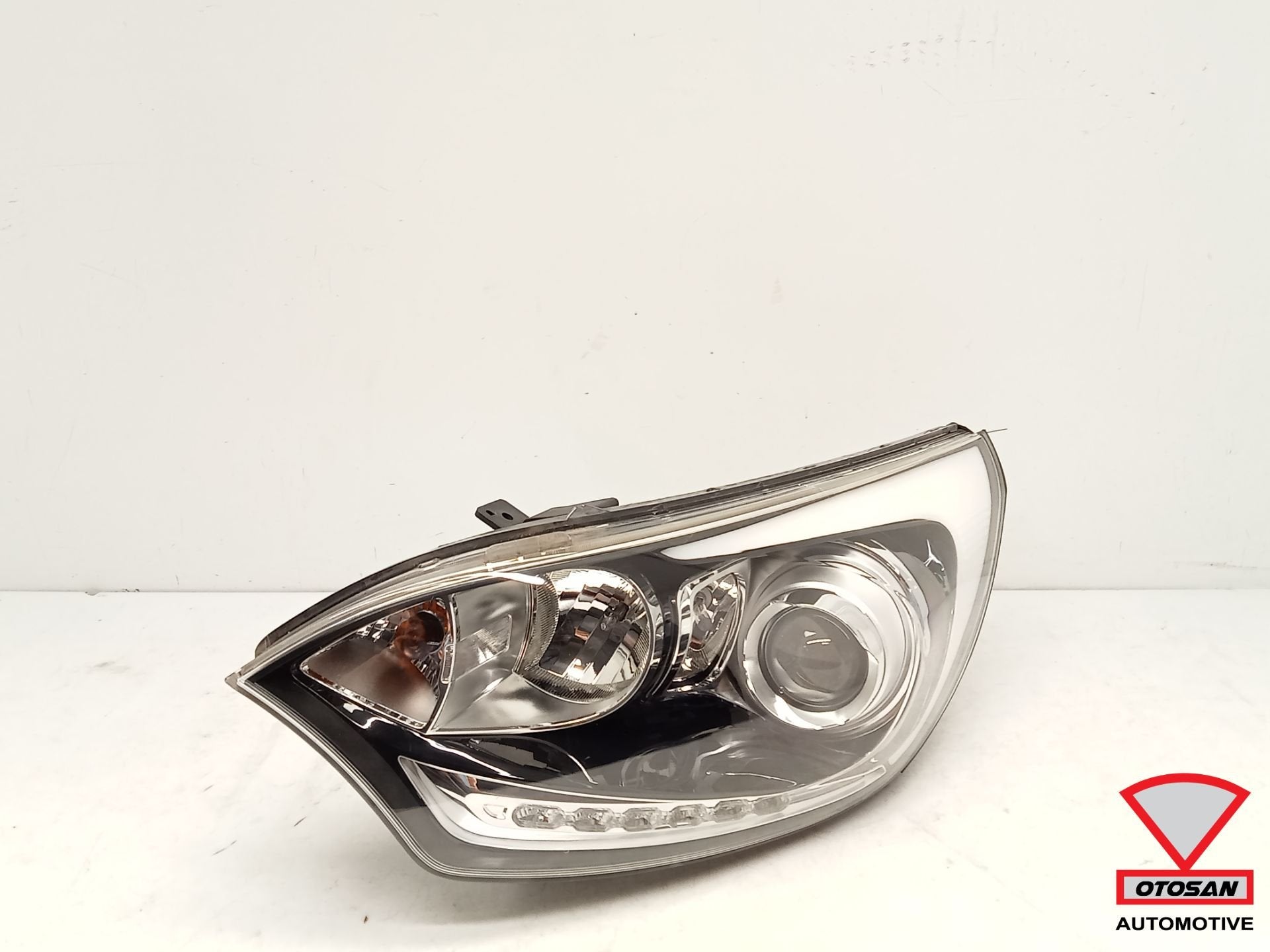 Hyundai IX20 Halogeen LED Koplamp Links 92101-1WXXX, Gebruikt, Heolleung-ro 12
06797  Seoul, Info@hyundai.com, Hyundai