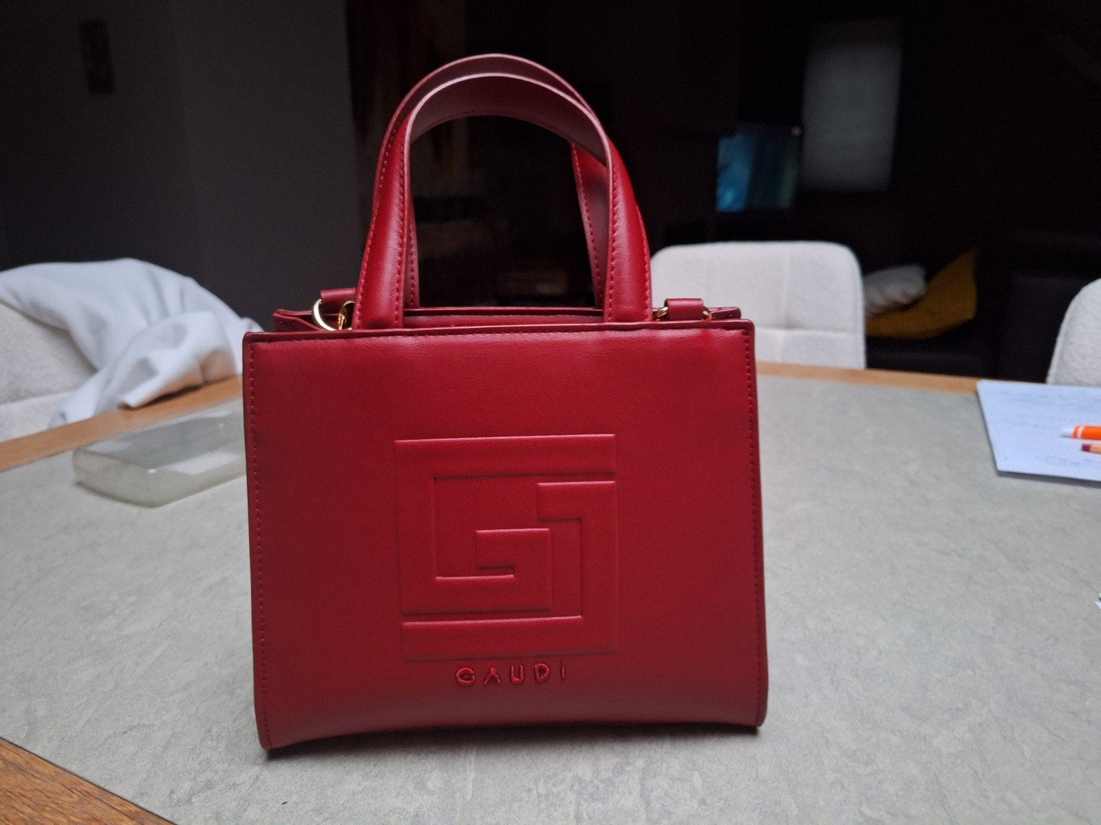 sac Gucci, Enlèvement