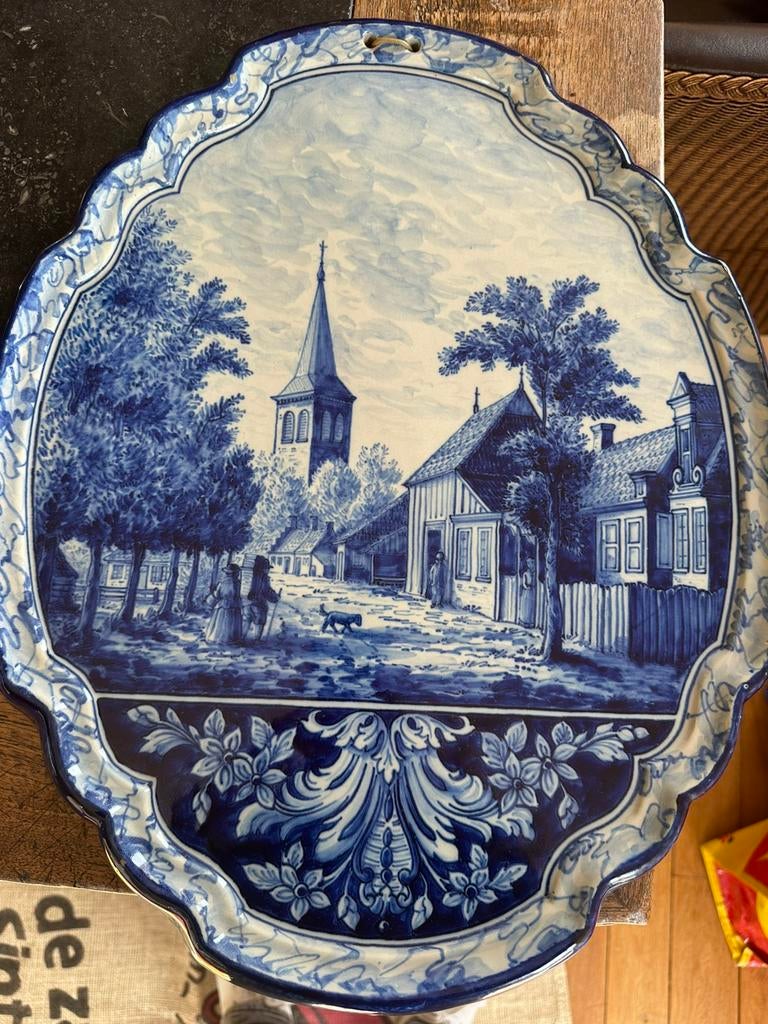 Makkum, Antiek en Kunst, Ophalen