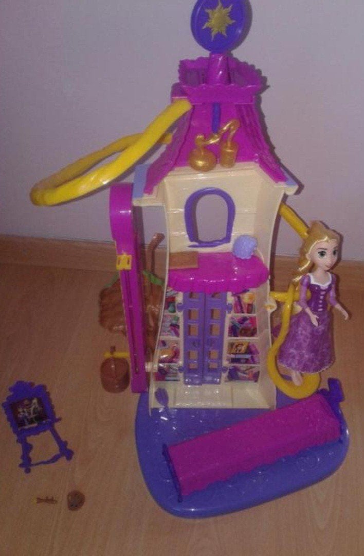 Rapunzel zwaaiende lokken kasteel in nieuwstaat, Kinderen en Baby's, Speelgoed | Poppen, Ophalen, Zo goed als nieuw, Overige typen