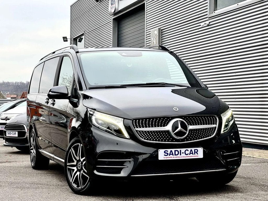 Mercedes-Benz V-Class 300 d 4-Matic 240cv LONG - AMG LINE ED, Autos, Cuir, Argent ou Gris, Achat, 176 kW