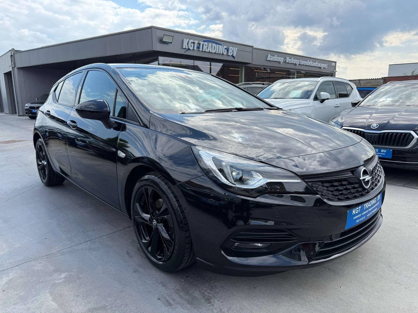 Opel Astra 1.2i 5-DEURS GS-LINE NAVIGATIE LEDER CAMERA CARPL, Auto's, 1199 cc, Zwart, Leder, Bedrijf