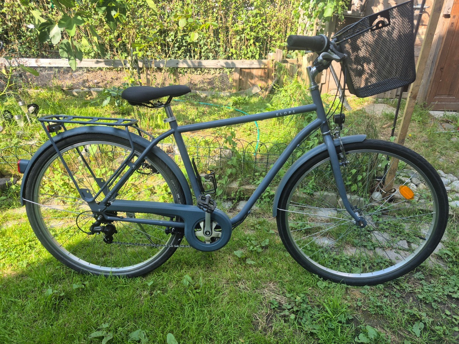 Vélo de ville 28pouces cadre haut, Vélos & Vélomoteurs, Vélos | Hommes | Vélos pour homme, Comme neuf, Autres marques, Vitesses