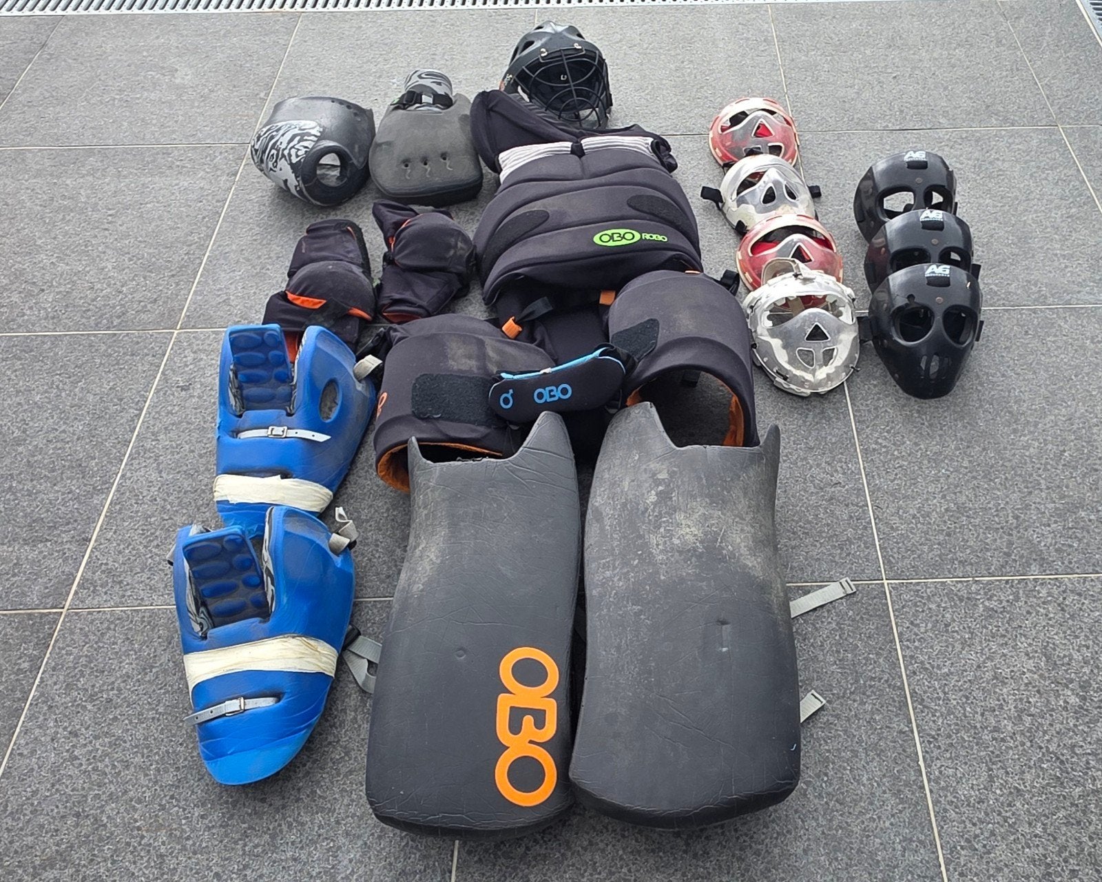 Volledige keeper uitrusting hockey  maat L, Ophalen